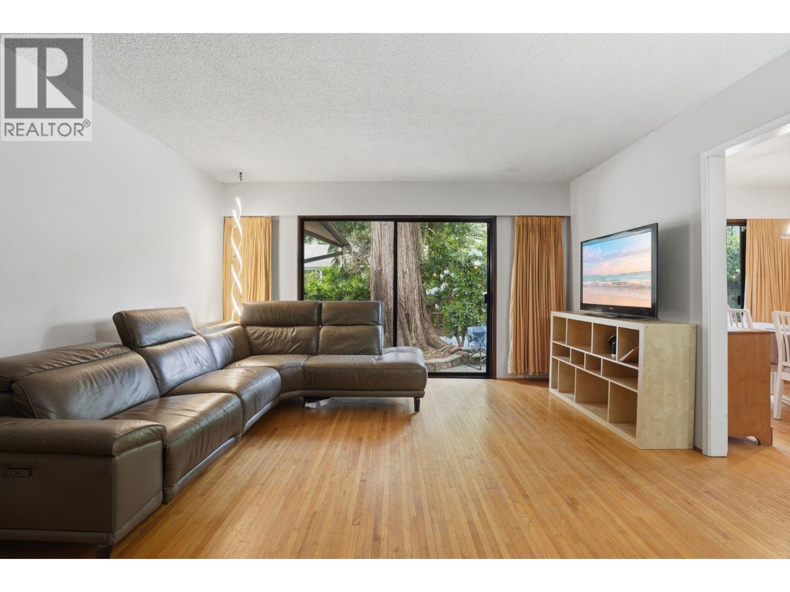 909 Seymour Boulevard, North Vancouver, British Columbia  V7J 2J7 - Photo 19 - R3122219