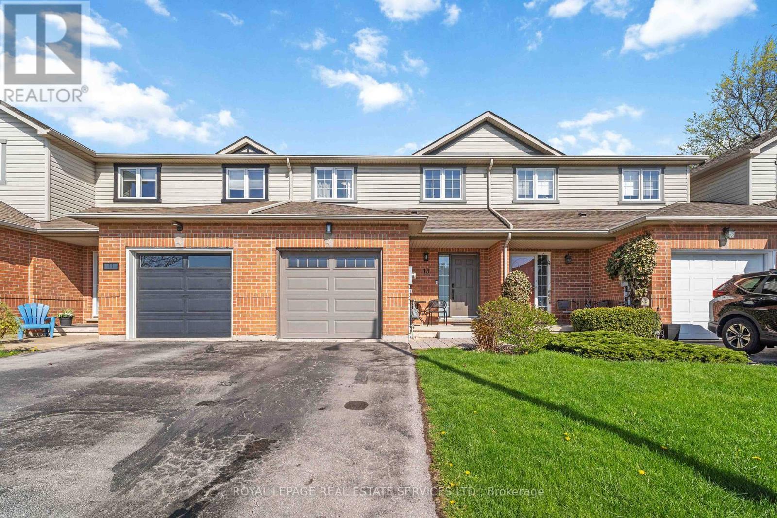 13 Newell Court, Hamilton, Ontario  L9H 7N3 - Photo 2 - X13115348