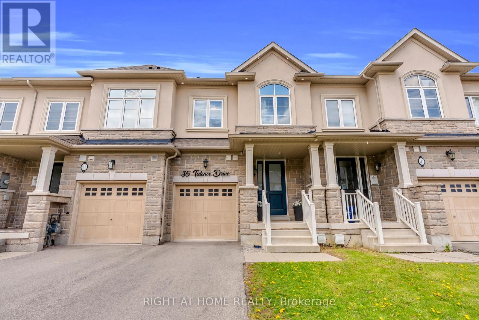 35 Talence Drive, Hamilton, Ontario  L8J 0L2 - Photo 2 - X13115484