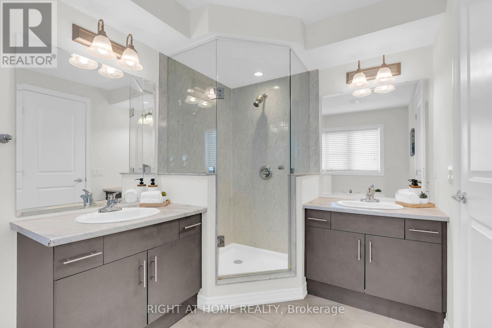 35 Talence Drive, Hamilton, Ontario  L8J 0L2 - Photo 24 - X13115484