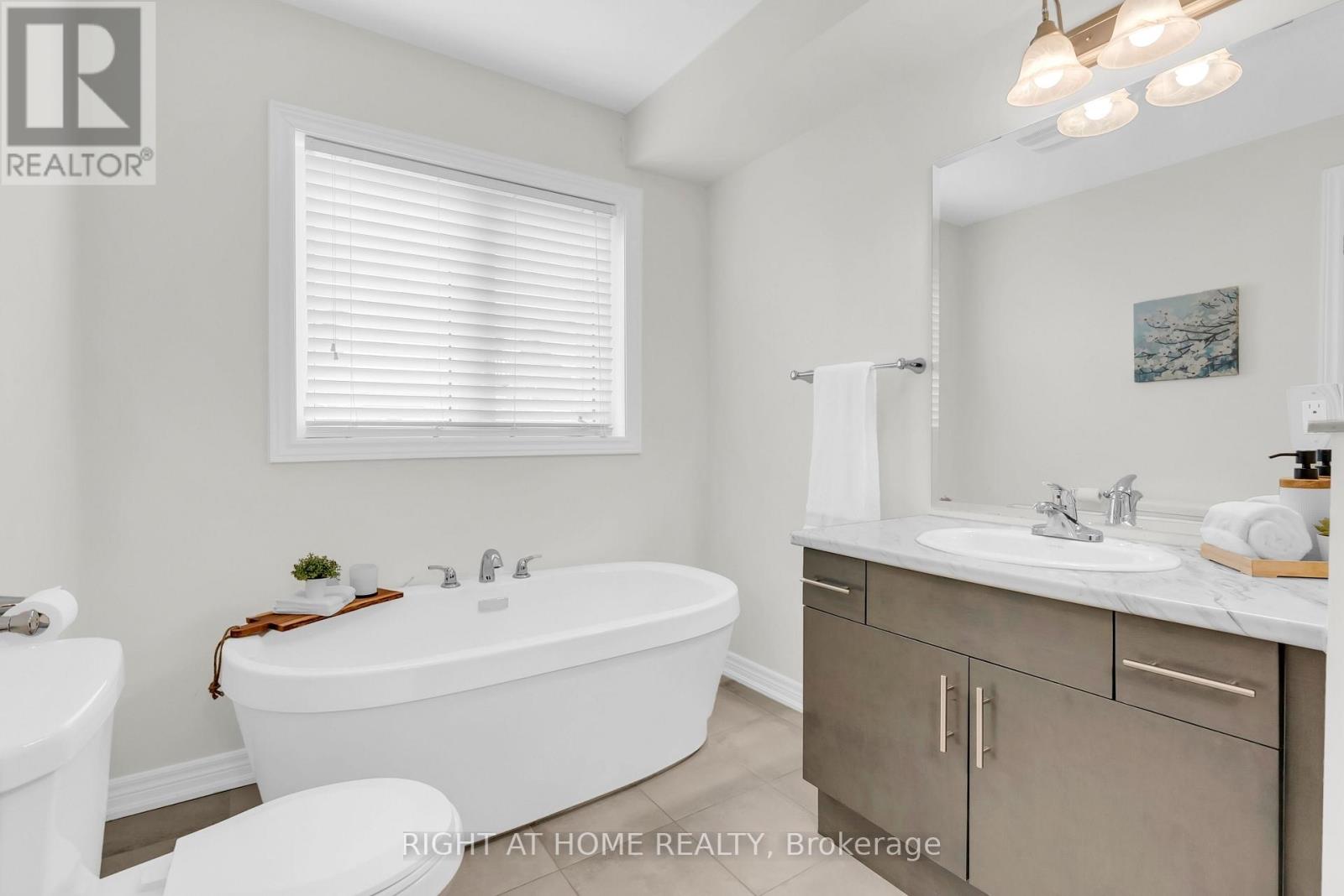 35 Talence Drive, Hamilton, Ontario  L8J 0L2 - Photo 25 - X13115484