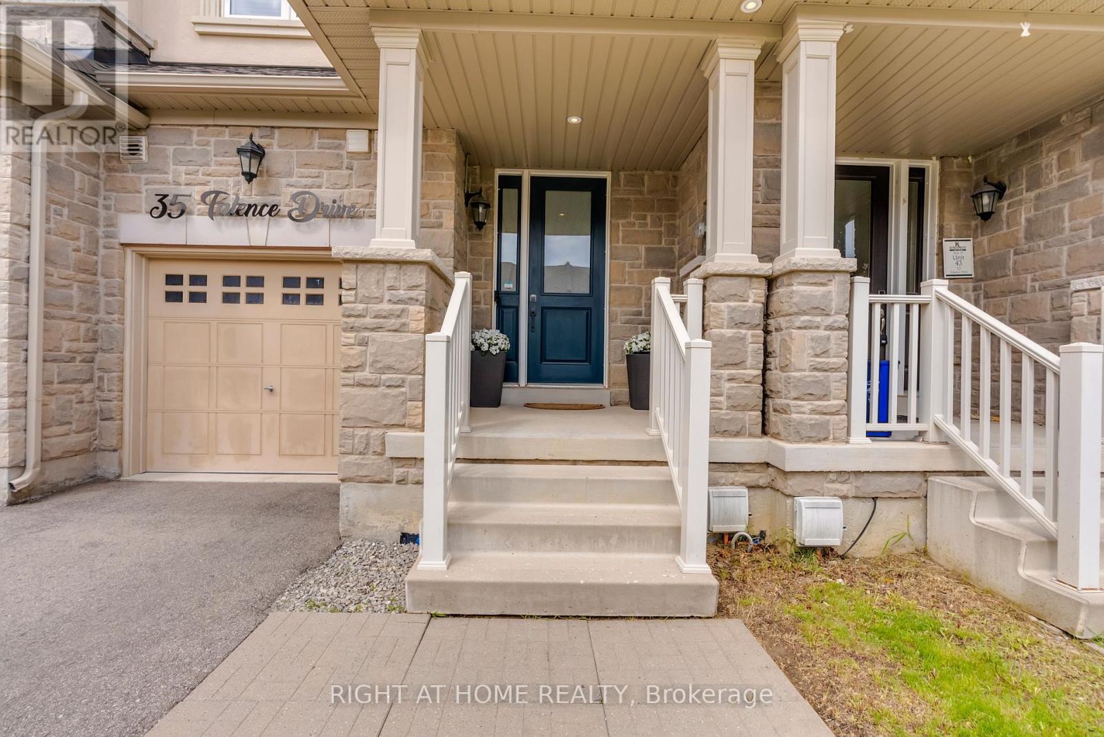 35 Talence Drive, Hamilton, Ontario  L8J 0L2 - Photo 4 - X13115484