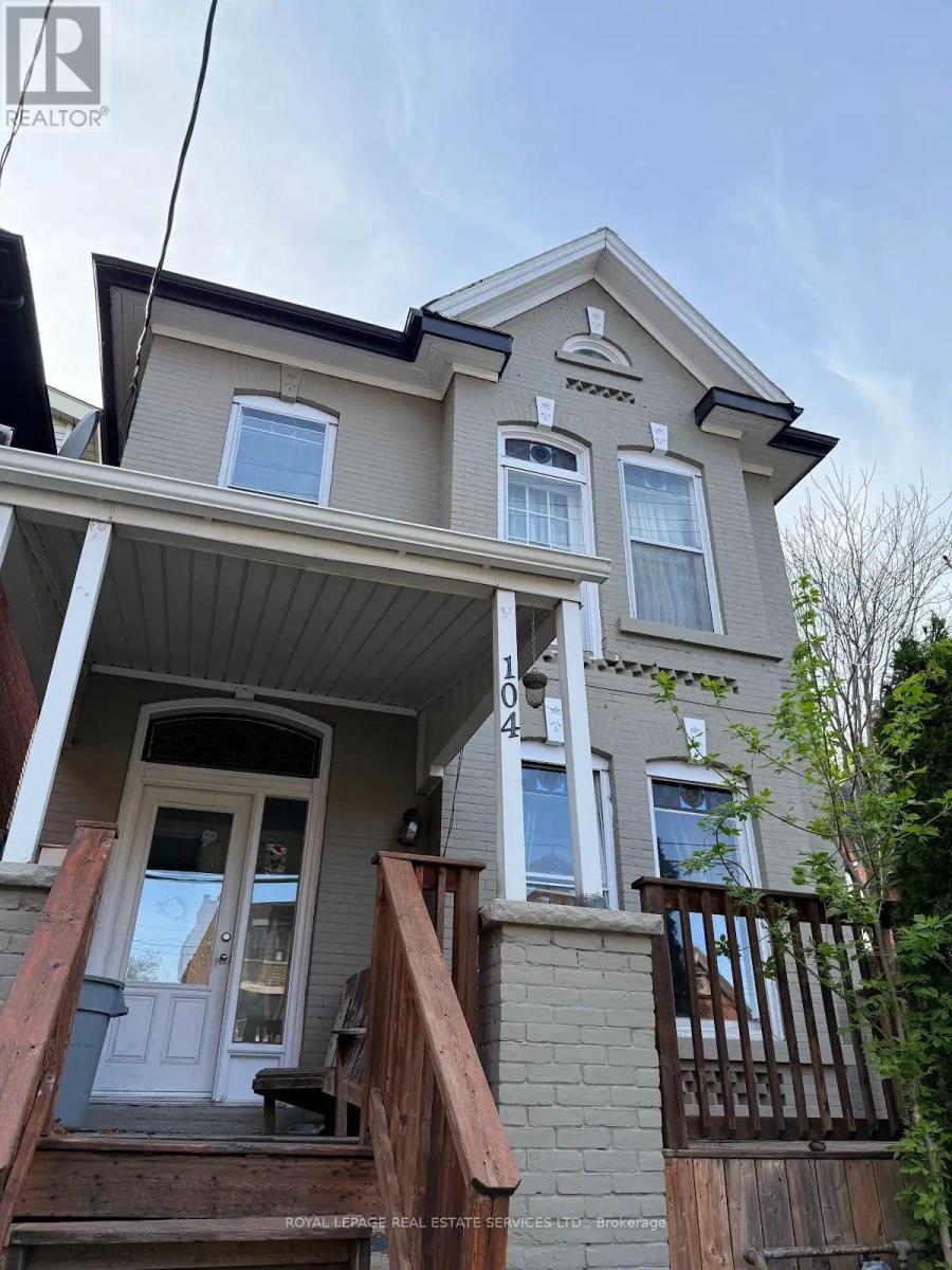 1 - 104 Wentworth Street S, Hamilton, Ontario  L8N 2Y9 - Photo 1 - X13115576