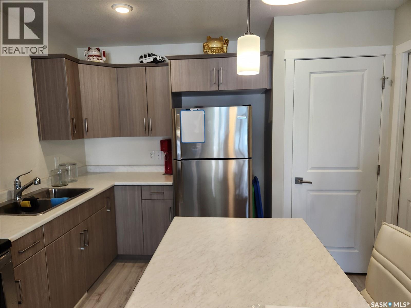 #212 315 Dickson Crescent, Saskatoon, Saskatchewan  S7T 0T8 - Photo 2 - SK035668