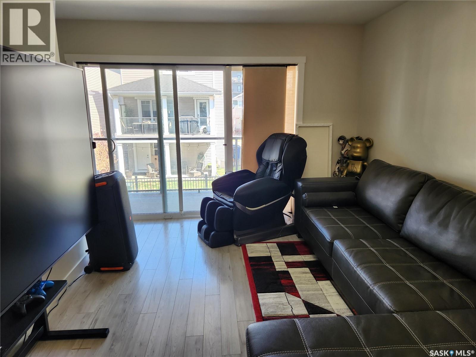 #212 315 Dickson Crescent, Saskatoon, Saskatchewan  S7T 0T8 - Photo 5 - SK035668