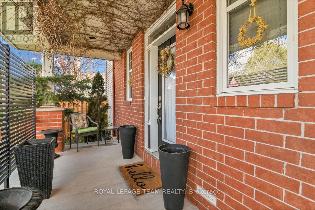 81 Ambiance Drive, Ottawa, Ontario  K2G 6Y3 - Photo 4 - X13115872