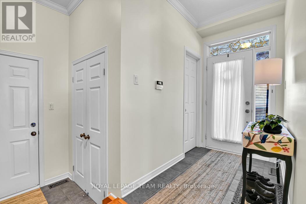 81 Ambiance Drive, Ottawa, Ontario  K2G 6Y3 - Photo 5 - X13115872