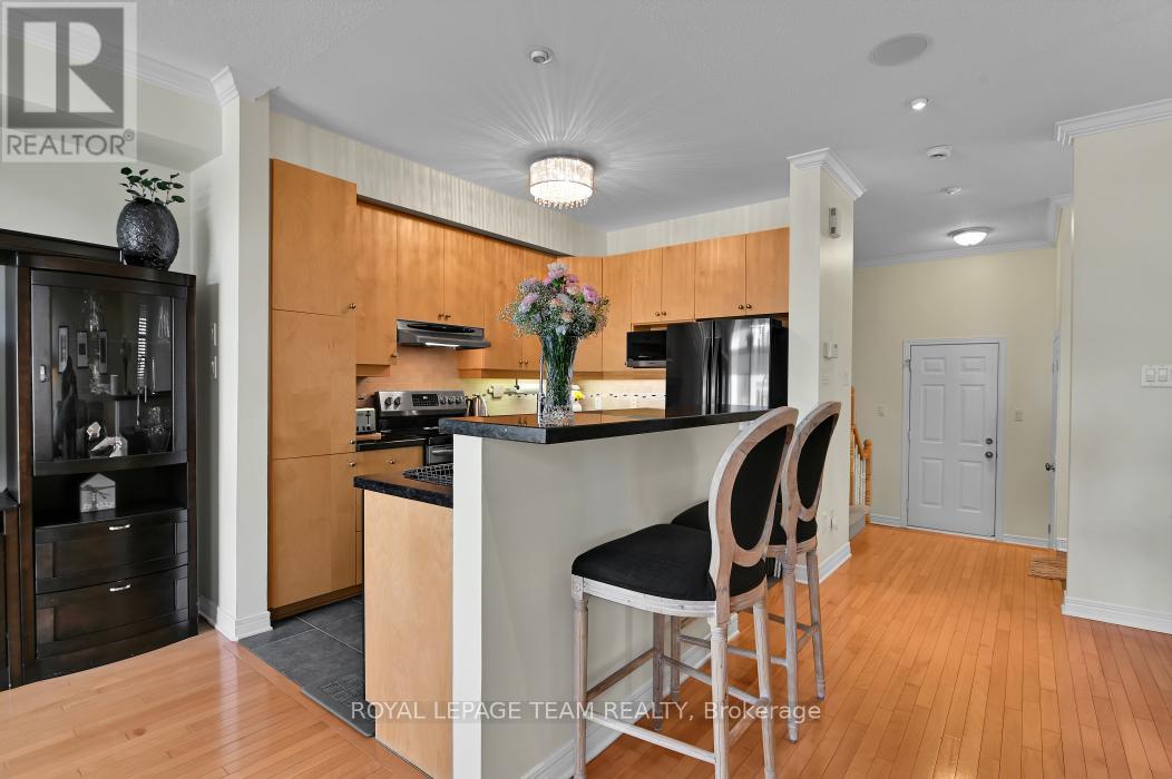 81 Ambiance Drive, Ottawa, Ontario  K2G 6Y3 - Photo 7 - X13115872