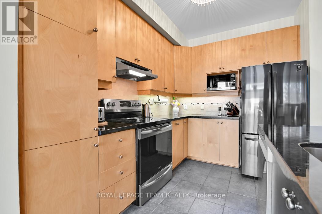 81 Ambiance Drive, Ottawa, Ontario  K2G 6Y3 - Photo 8 - X13115872