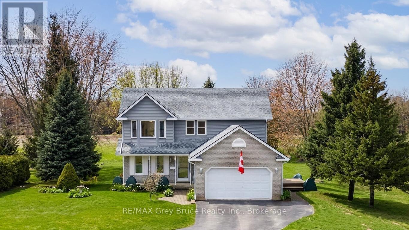 112 MARY AVENUE, Georgian Bluffs, Ontario