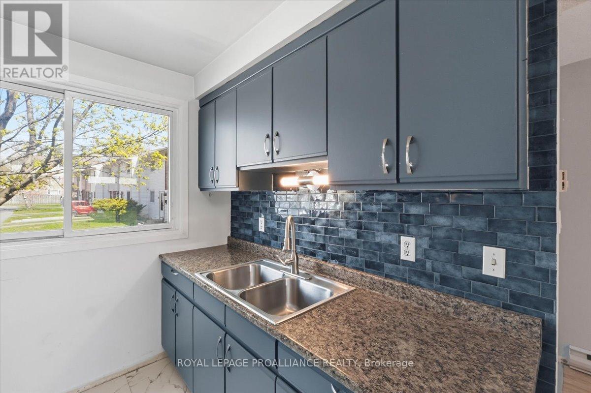 G - 209 North Park Street, Belleville, Ontario  K8P 4T9 - Photo 11 - X12886520
