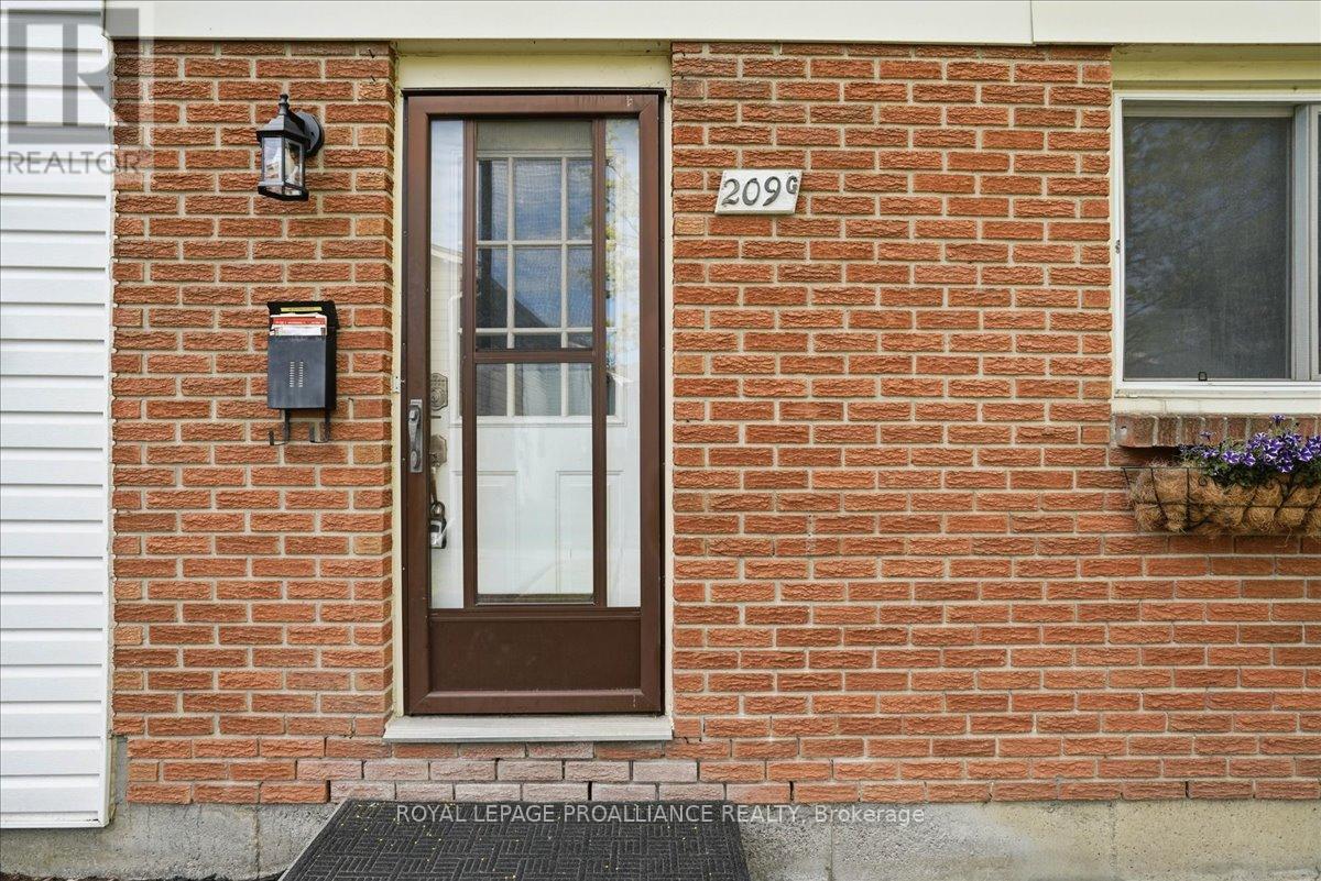 G - 209 North Park Street, Belleville, Ontario  K8P 4T9 - Photo 4 - X12886520