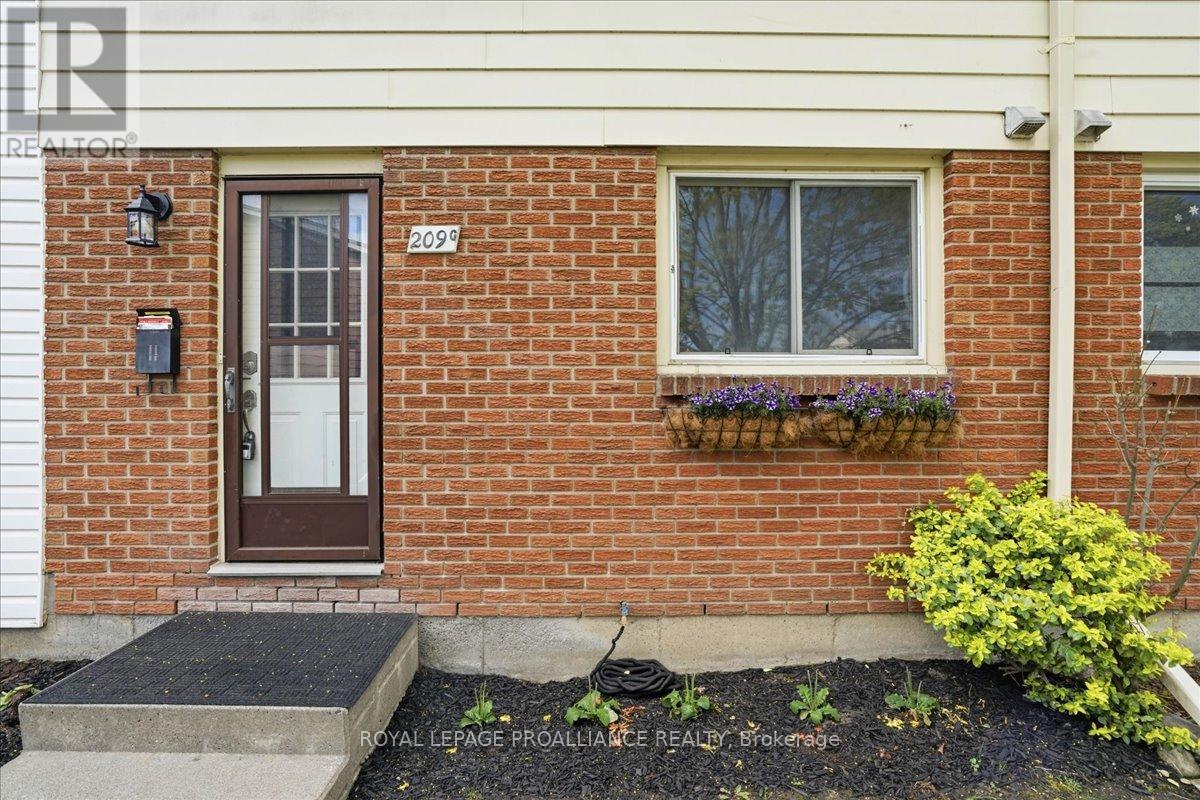 G - 209 North Park Street, Belleville, Ontario  K8P 4T9 - Photo 3 - X12886520