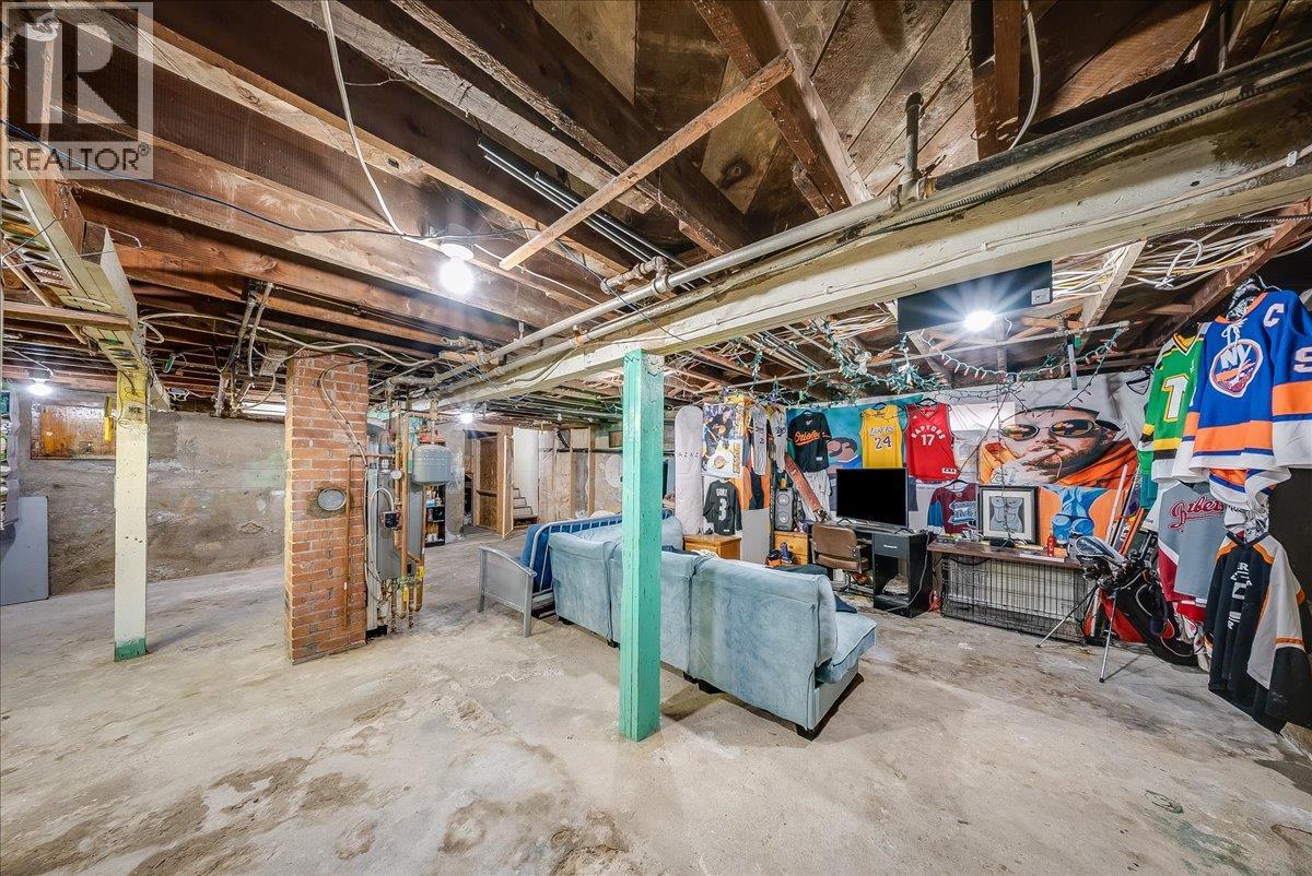 1430 Third Avenue, Trail, British Columbia  V1R 1P6 - Photo 32 - 10386881