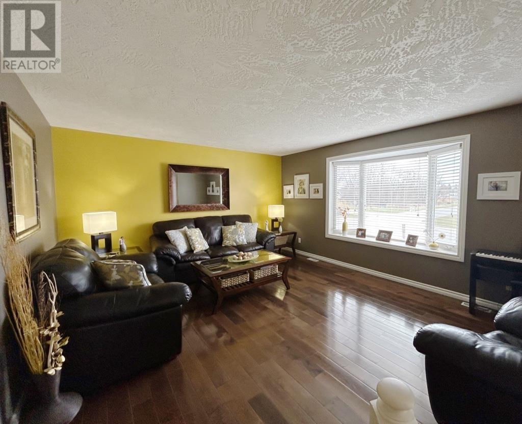 912 Kaitlyn Drive, Fort Frances, Ontario  P9A 3X4 - Photo 13 - TB2600995