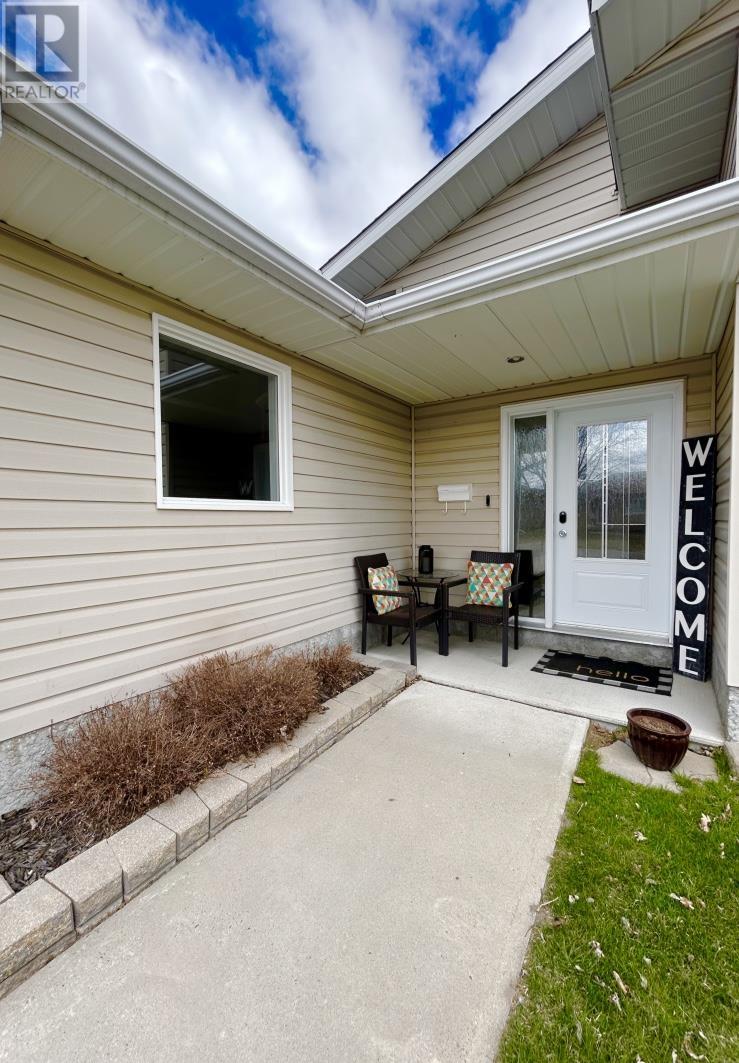912 Kaitlyn Drive, Fort Frances, Ontario  P9A 3X4 - Photo 2 - TB2600995