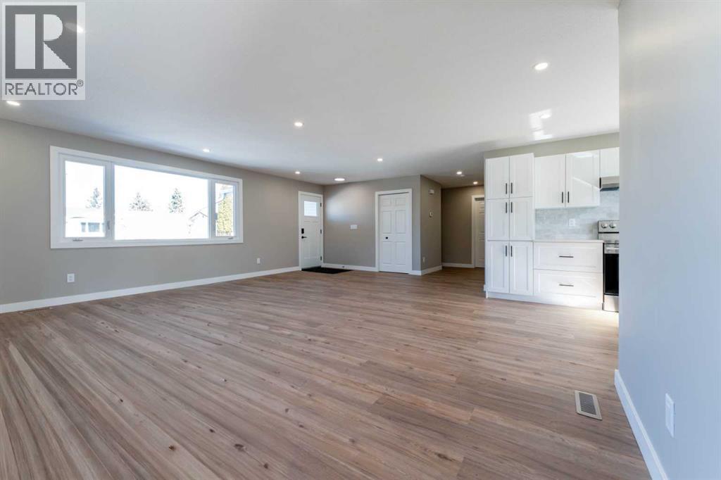 25 Osborne Street, Red Deer, Alberta  T4N 5C1 - Photo 6 - A2308733