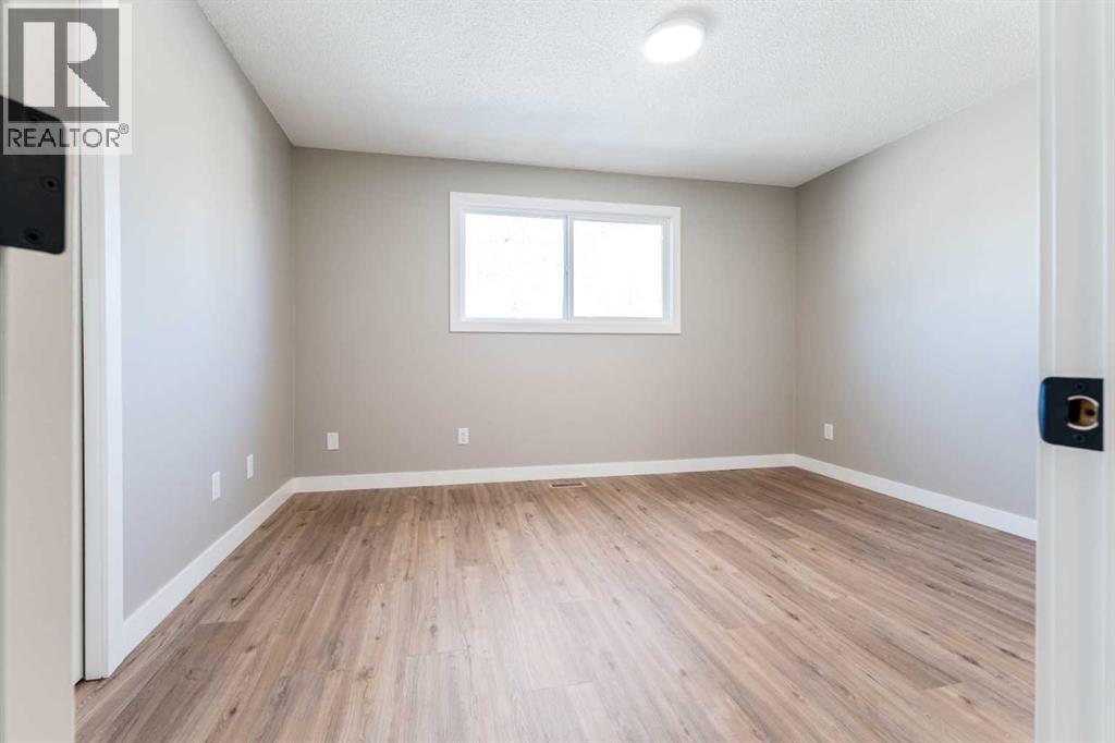 25 Osborne Street, Red Deer, Alberta  T4N 5C1 - Photo 22 - A2308733