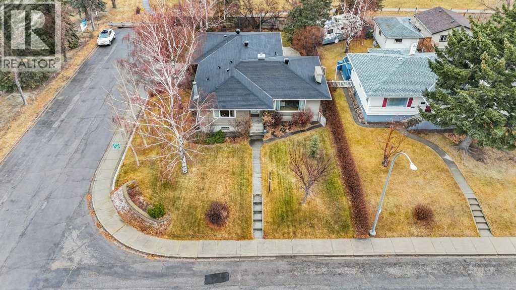 3204 24a Street SW, Calgary, Alberta  T3C 1W7 - Photo 9 - A2297003