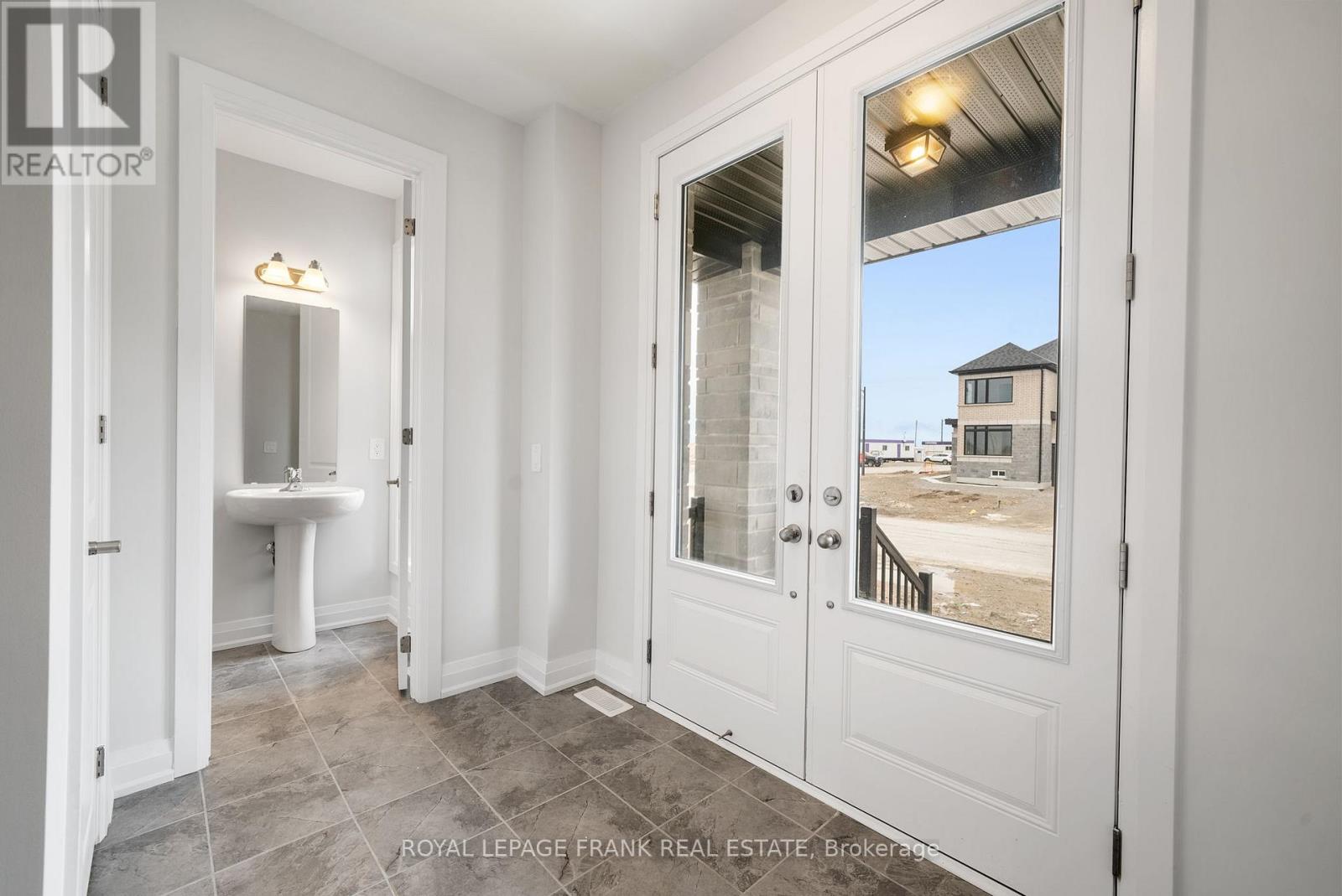 7 Walters Street, Kawartha Lakes, Ontario  K9V 0S2 - Photo 5 - X13115776