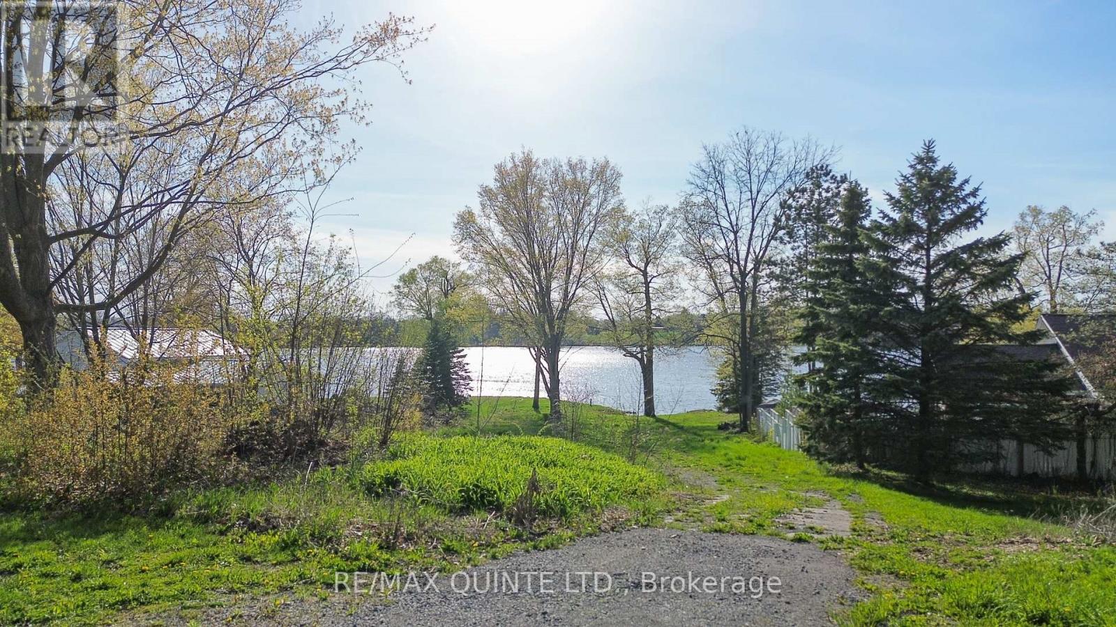 12570 Loyalist Parkway, Prince Edward County, Ontario  K0K 2T0 - Photo 4 - X13115786