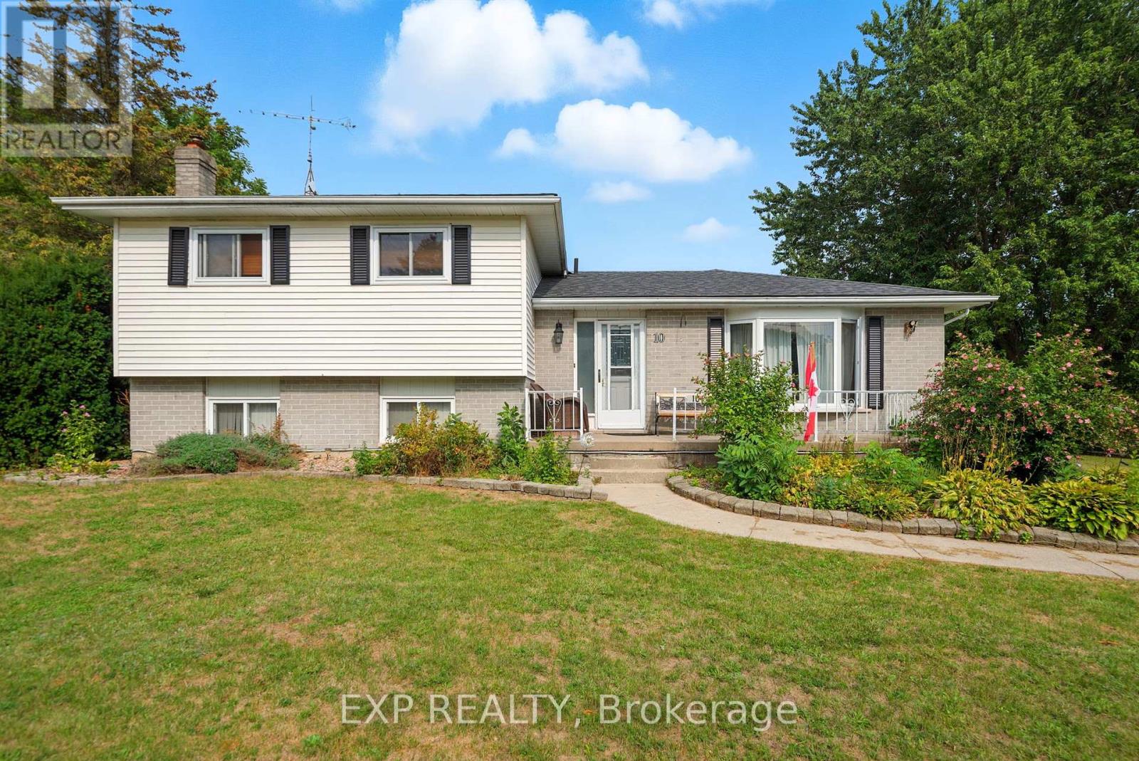 10 BURGESS CRESCENT, Hamilton Township, Ontario