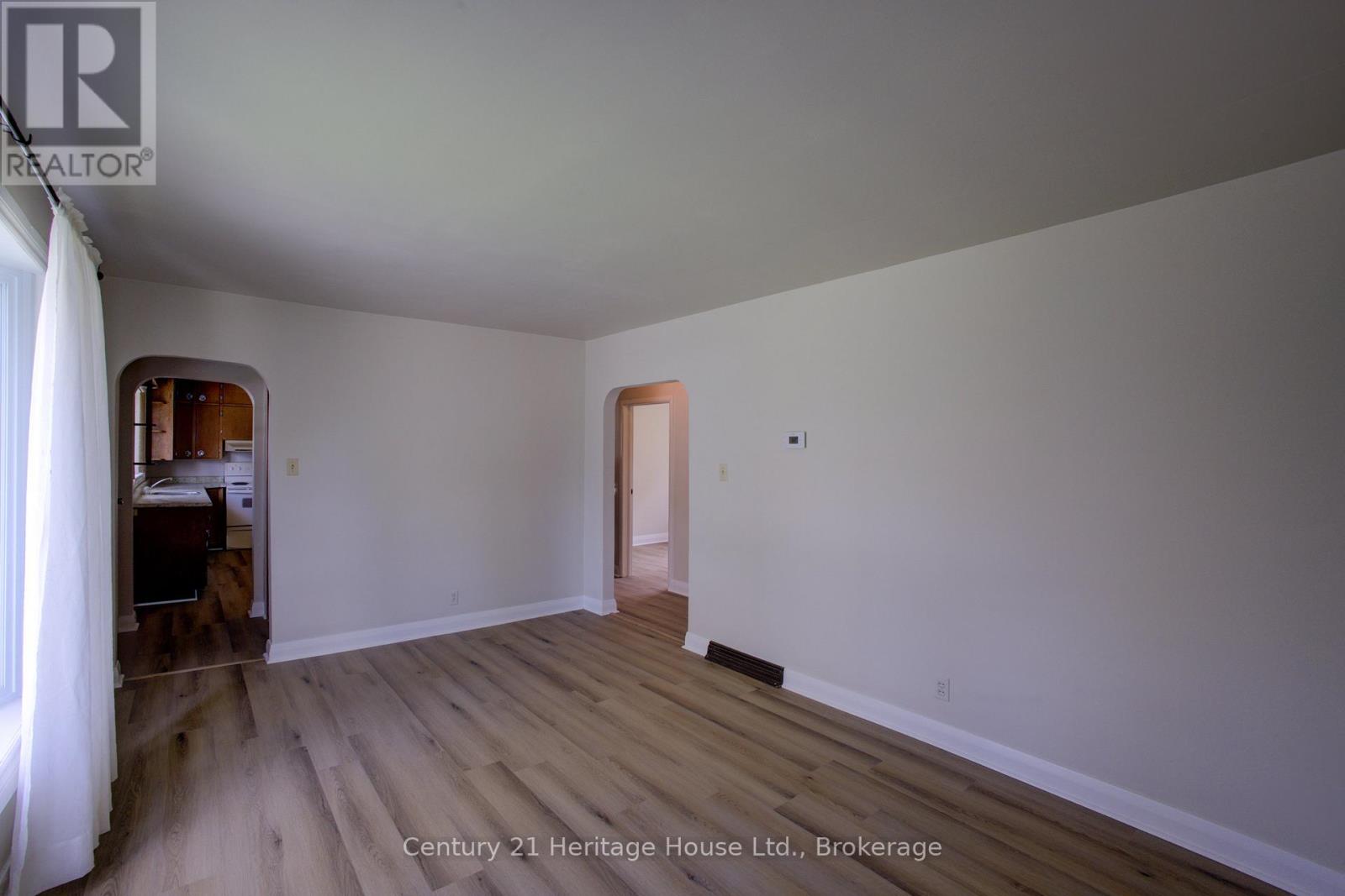 267 Albert Street S, West Grey, Ontario  N0G 1R0 - Photo 11 - X13115936
