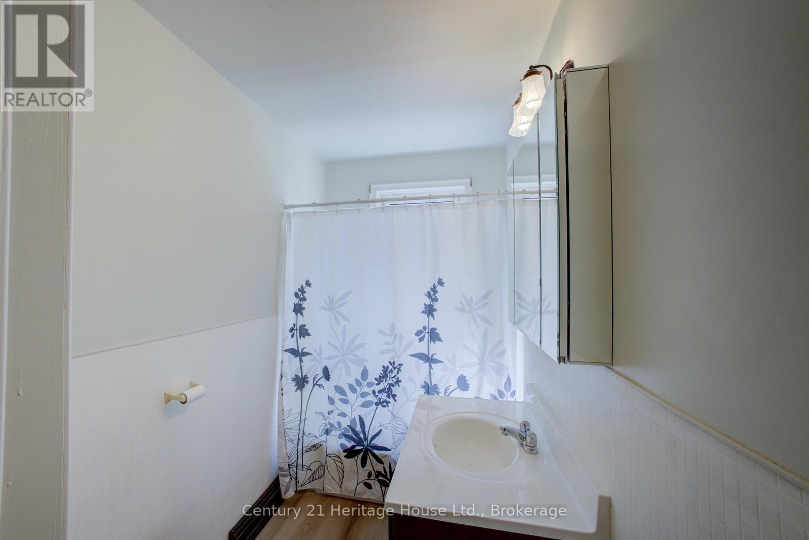 267 Albert Street S, West Grey, Ontario  N0G 1R0 - Photo 19 - X13115936