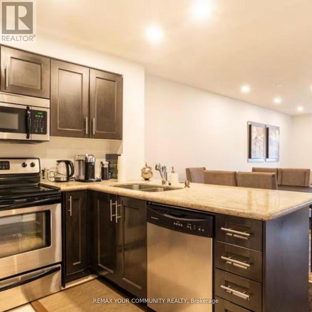 233 - 18 Harding Boulevard, Richmond Hill, Ontario  L4C 0T3 - Photo 3 - N12945906