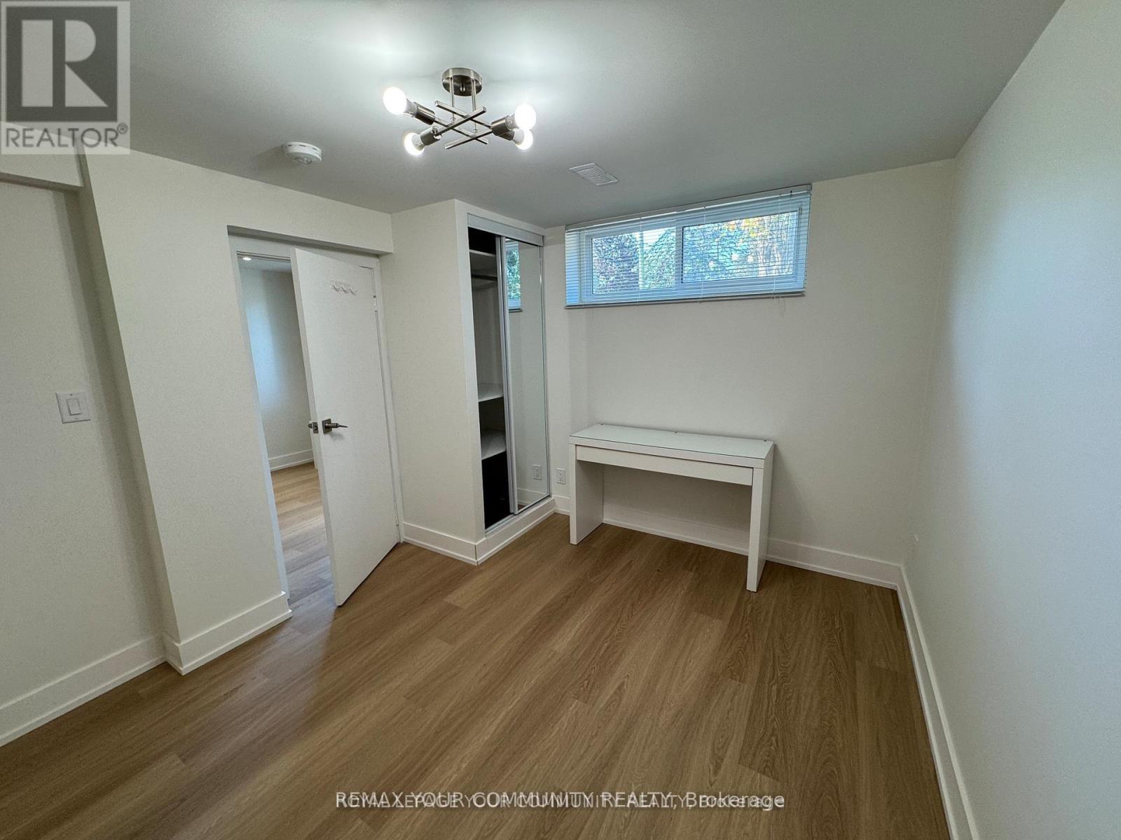 Lower 2 - 145 Harrison Drive, Newmarket, Ontario  L3Y 4P5 - Photo 5 - N12973130