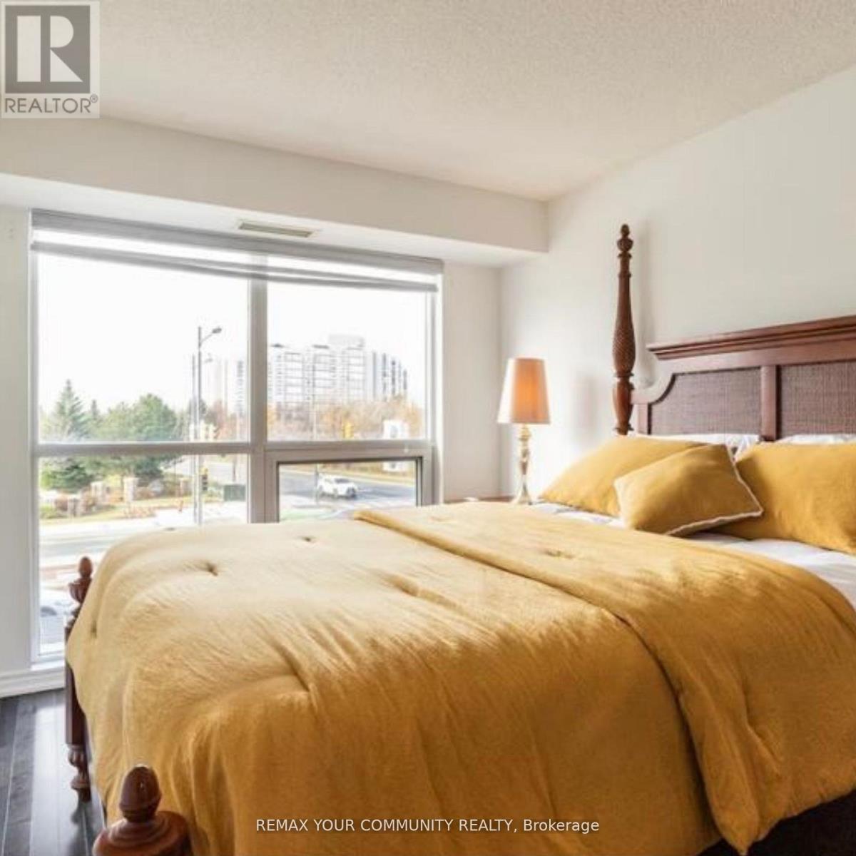 233 - 18 Harding Boulevard, Richmond Hill, Ontario  L4C 0T3 - Photo 6 - N12945906