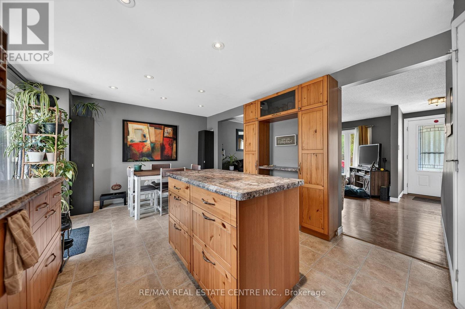 195 Old Carriage Drive, Kitchener, Ontario  N2P 1H5 - Photo 15 - X13099862