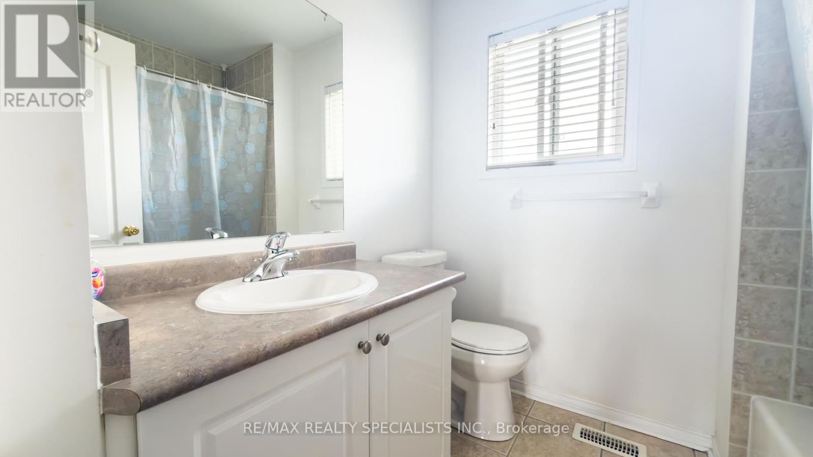 27 Hiberton Crescent, Brampton, Ontario  L7A 3E2 - Photo 13 - W13103066