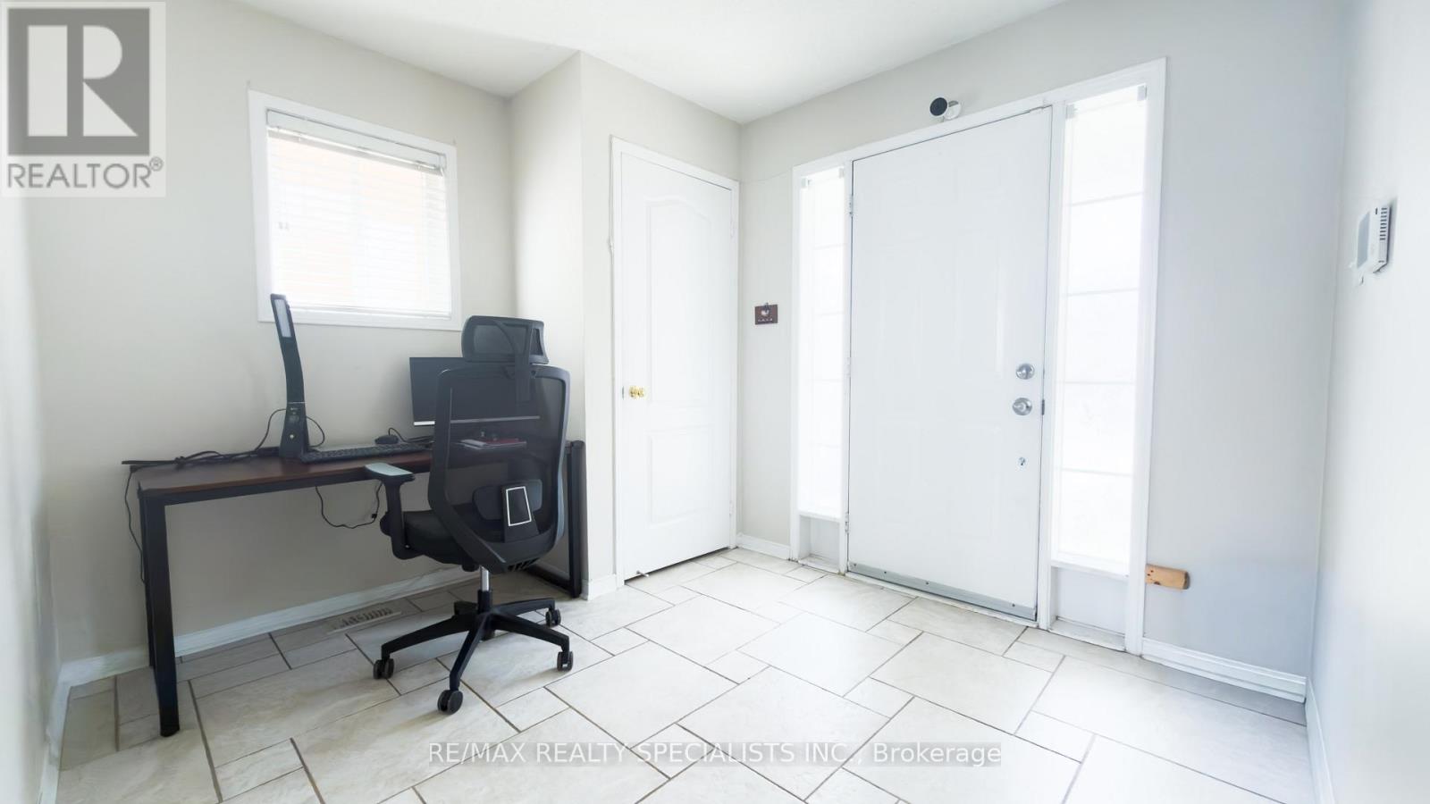 27 Hiberton Crescent, Brampton, Ontario  L7A 3E2 - Photo 7 - W13103066