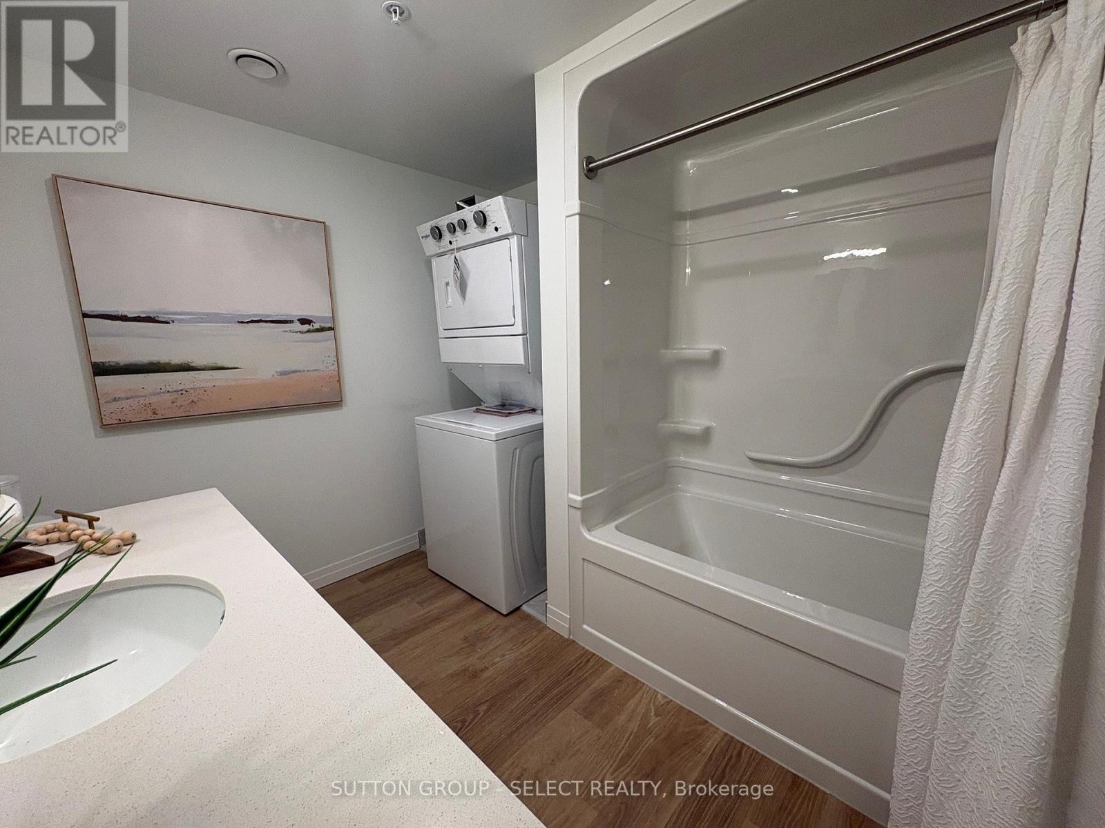 315 - 351 Hill Street, London East, Ontario  N6B 2M1 - Photo 11 - X12690430