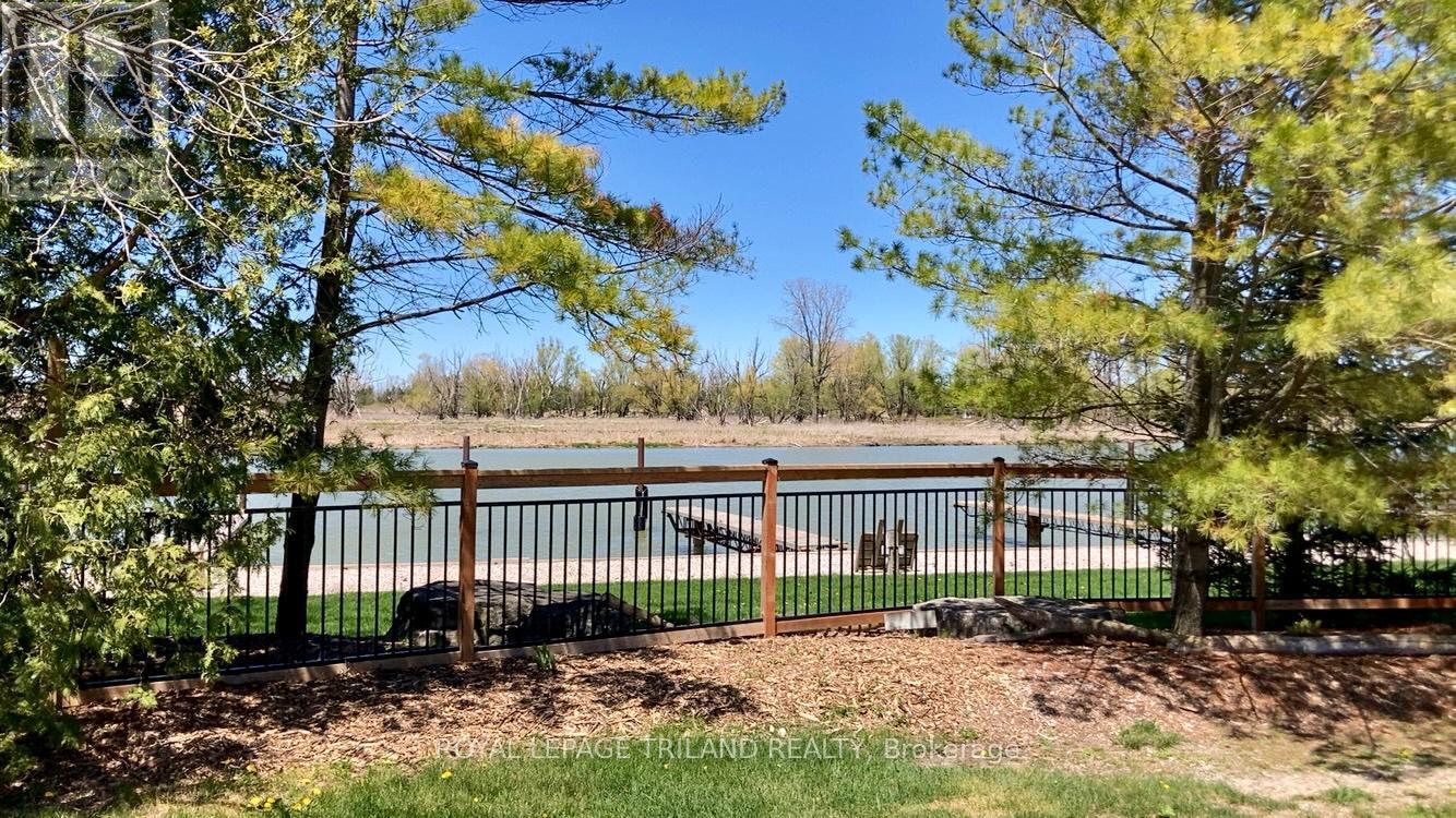 10000 Erie Street, Lambton Shores, Ontario  N0M 2L0 - Photo 23 - X13103004