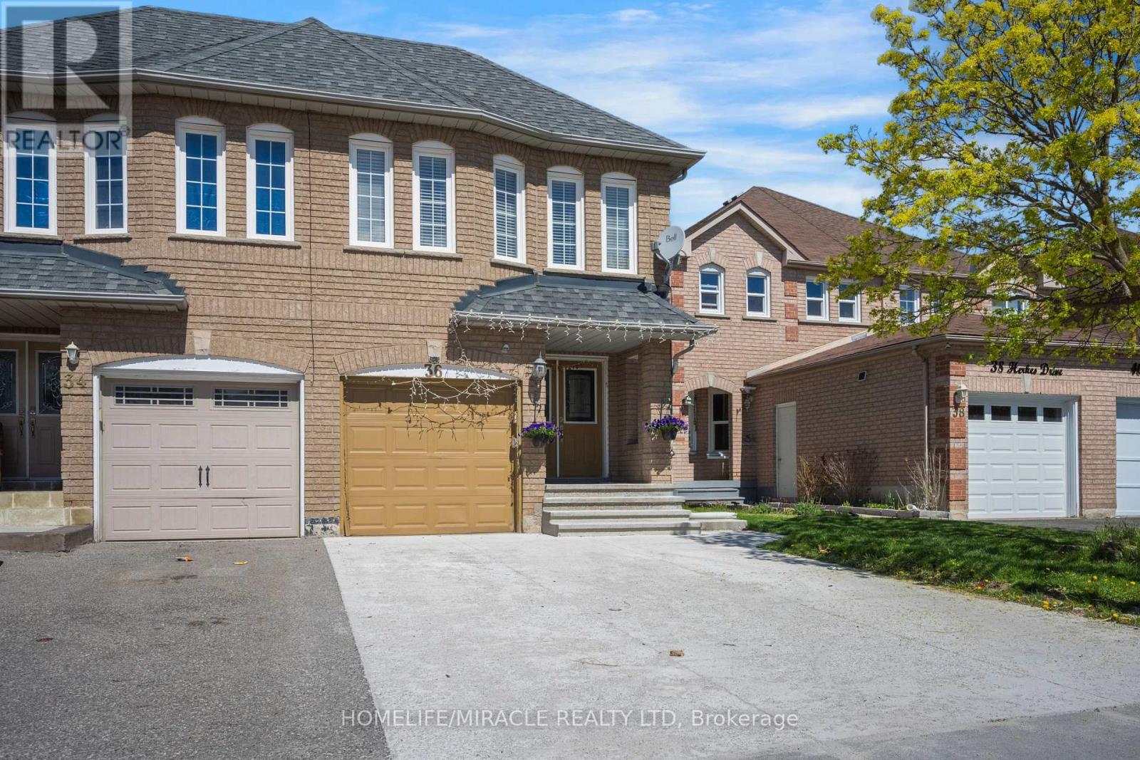 36 Herkes Drive, Brampton, Ontario  L6Y 4Z2 - Photo 2 - W13115680