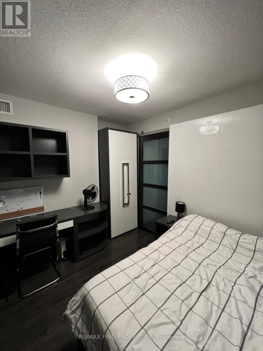 2709 - 330 Phillip Street, Waterloo, Ontario  N2L 3W9 - Photo 7 - X12921084