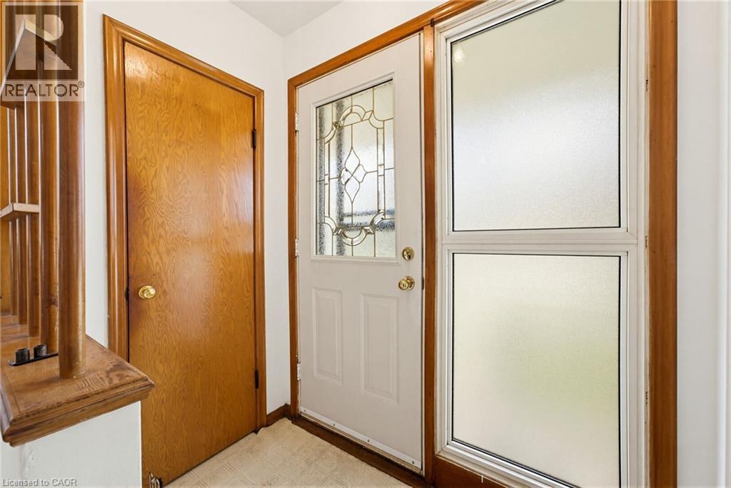 594 Krug Street, Kitchener, Ontario  N2B 1L7 - Photo 8 - 40829354