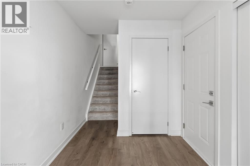 1121 Cooke Boulevard Unit# 36, Burlington, Ontario  L7T 0C4 - Photo 6 - 40828963