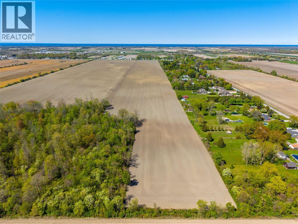 2053 London Line, Sarnia, Ontario  N7T 7H2 - Photo 8 - 26010737