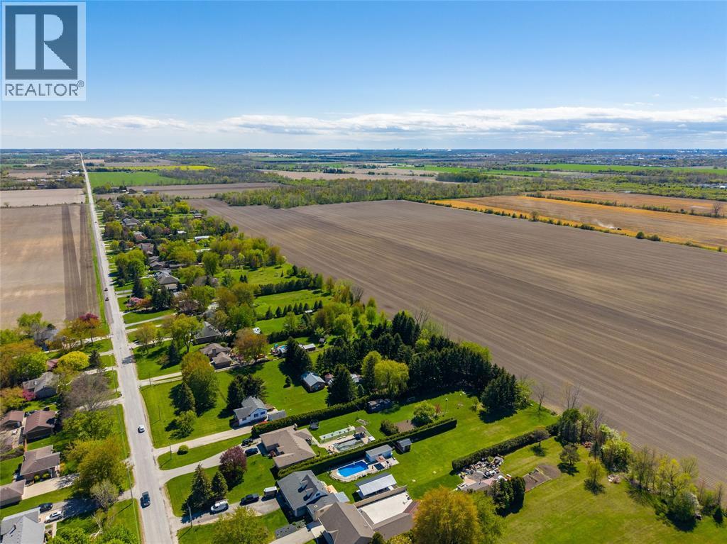 2053 London Line, Sarnia, Ontario  N7T 7H2 - Photo 4 - 26010738