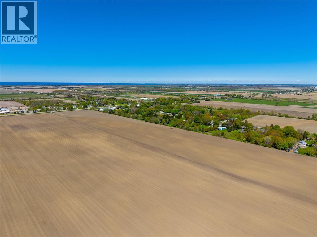 2053 London Line, Sarnia, Ontario  N7T 7H2 - Photo 10 - 26010738