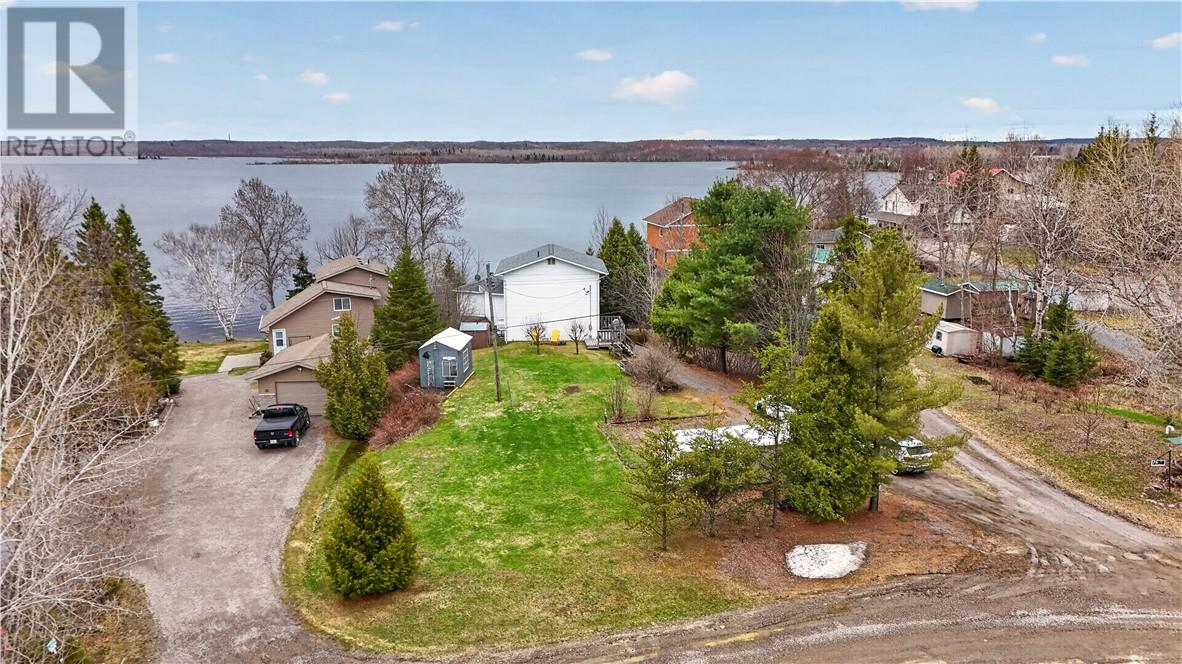 6 Eugenie Road, Azilda, Ontario  P0M 1B0 - Photo 30 - 2127678