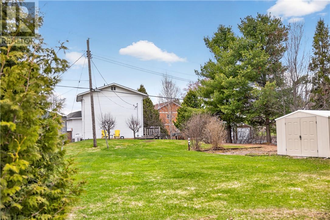 6 Eugenie Road, Azilda, Ontario  P0M 1B0 - Photo 32 - 2127678