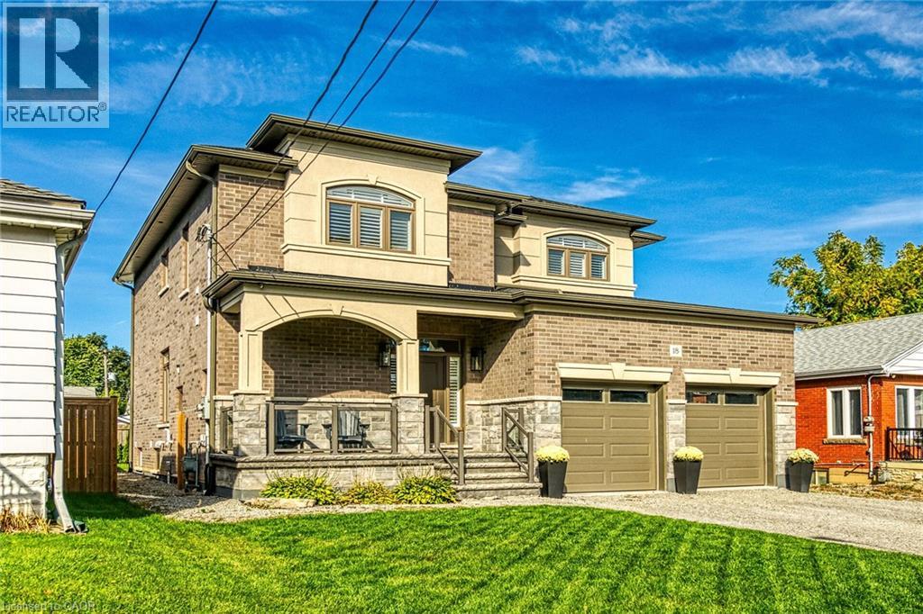 18 DAVID Avenue, Hamilton, Ontario