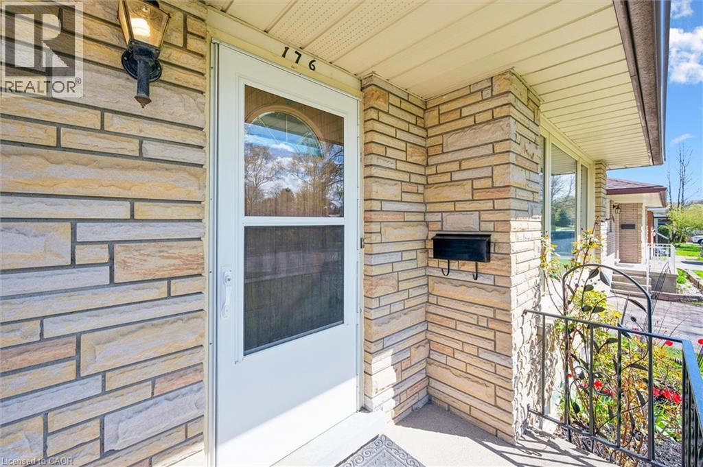 176 Holborn Drive, Kitchener, Ontario  N2A 2E5 - Photo 5 - 40827436