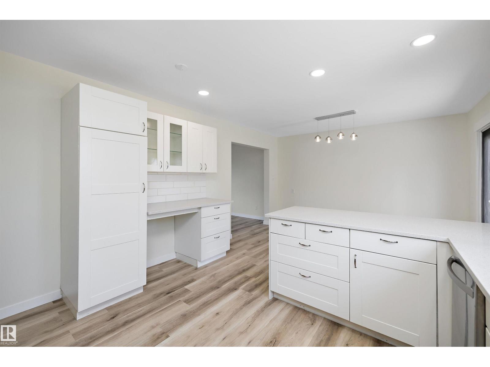 4207 113 St Nw, Edmonton, Alberta  T6J 1L2 - Photo 22 - E4487118