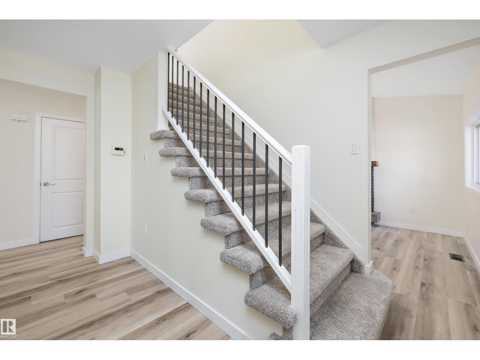 4207 113 St Nw, Edmonton, Alberta  T6J 1L2 - Photo 4 - E4487118