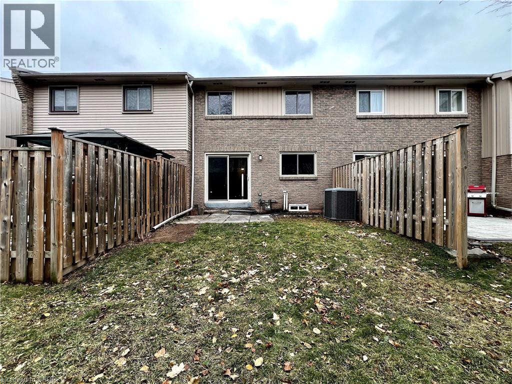 1532 Lancaster Drive Unit# 41, Oakville, Ontario  L6H 2Z3 - Photo 32 - 40829376